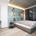 Atelierwohnung Mit Garten