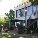 Atelierwohnung Mit Garten